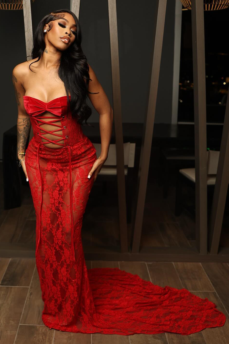 Cutout Front Lace Up Strapless Slim Fit Mermaid Hem Lace Maxi Dresses-Red